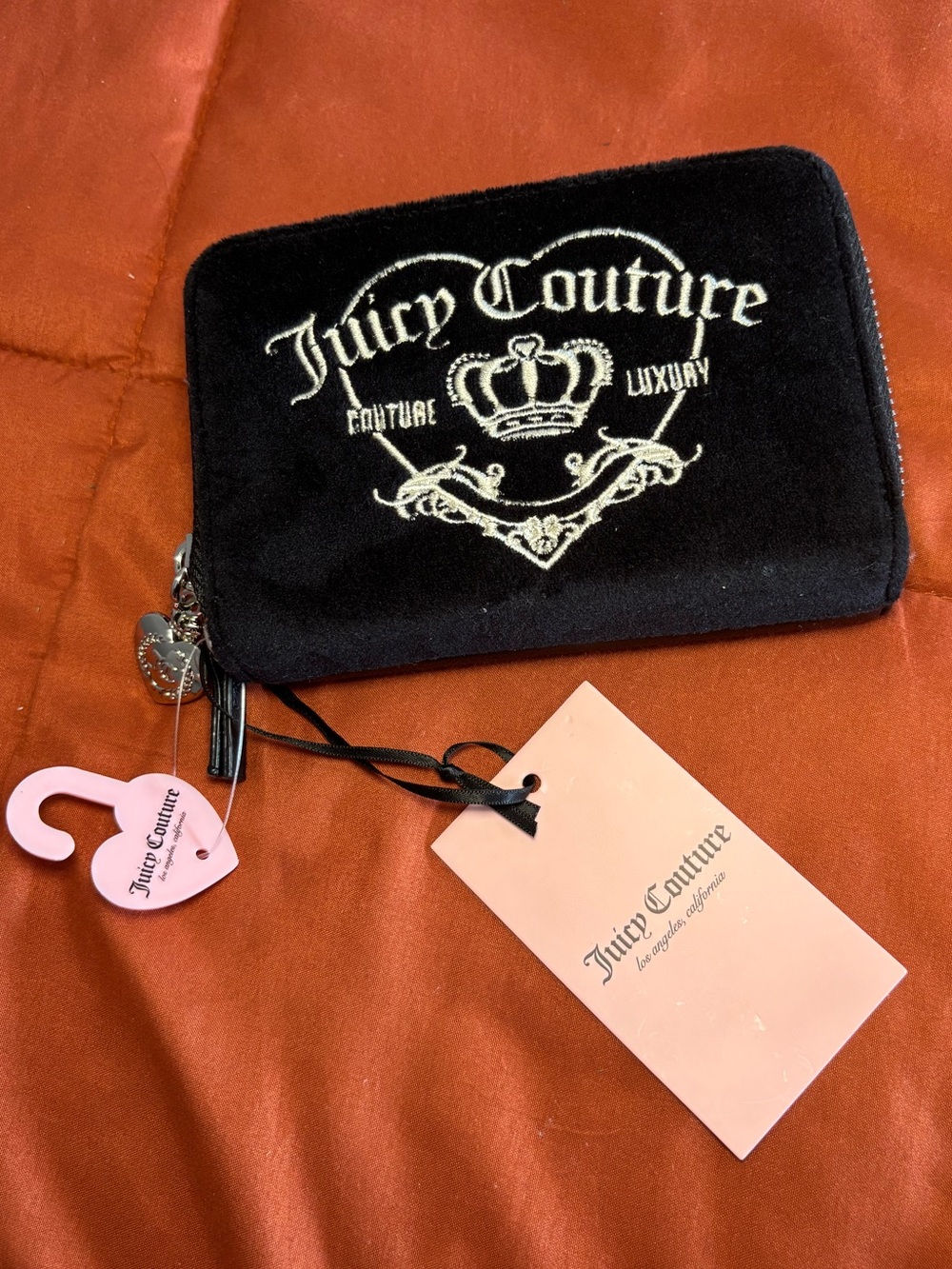 Juicy Couture Black & Cream Embroidery Double Zip Everyday Wallet W/Heart Charm